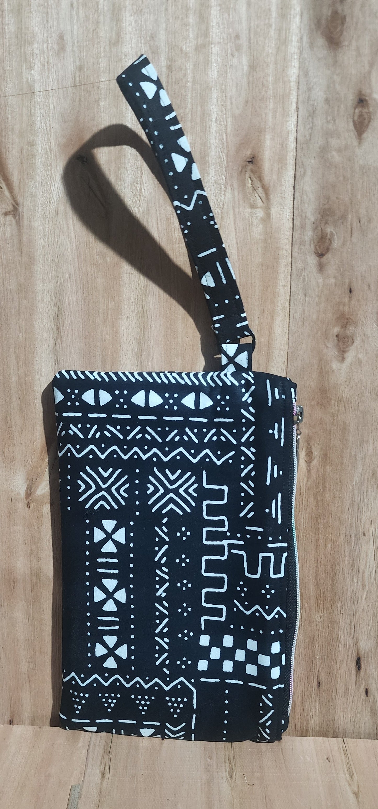Black & White Tribal (Ankara) Print Wristlet